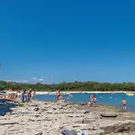 בית נופש Awesome In *