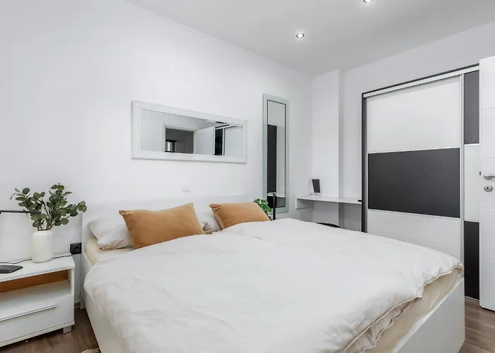 Stunning In With Jacuzzi Vikendica