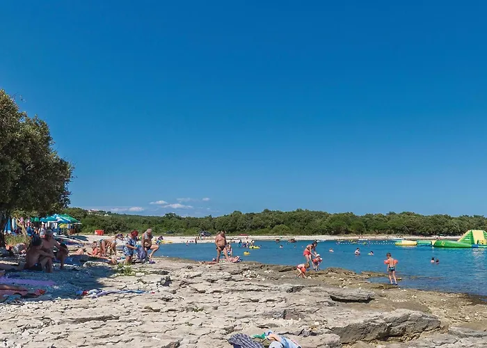 Vikendica Stunning In With Jacuzzi *